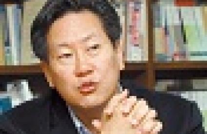 Korean conservatives should aim for ’voluntary community sentiment’