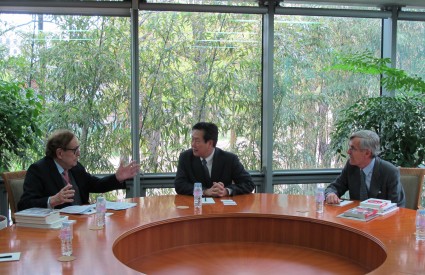 비공개: Visit by Prof. Ramón Tamames and Amb. Gonzalo Ortiz, Spanish Ambassador to the Republic of Korea