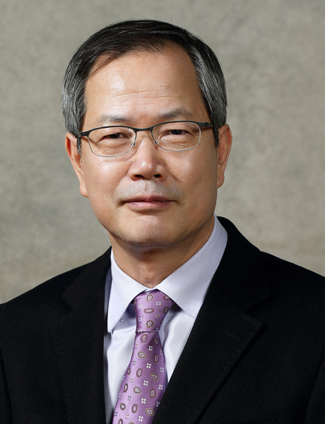 Chun Yungwoo